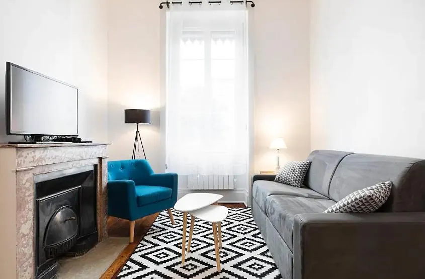 Lägenhet Appartement 2 Pieces Jean Mace Et Stationnement Lyon