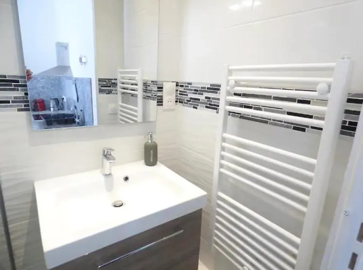 Appartement 2 Pieces Jean Mace Et Stationnement Lyon Apartamento